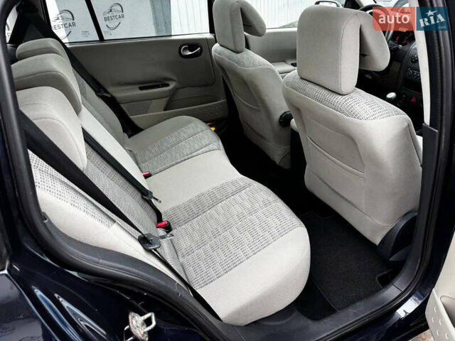 Синий Рено Меган, объемом двигателя 1.6 л и пробегом 184 тыс. км за 5500 $, фото 13 на Automoto.ua