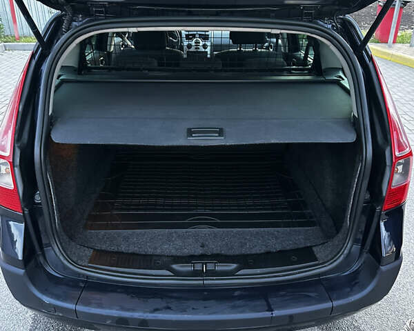 Синий Рено Меган, объемом двигателя 1.6 л и пробегом 100 тыс. км за 6000 $, фото 5 на Automoto.ua