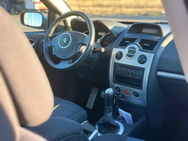 Синий Рено Меган, объемом двигателя 1.6 л и пробегом 135 тыс. км за 5850 $, фото 7 на Automoto.ua