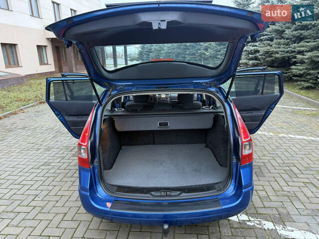 Синій Рено Меган, об'ємом двигуна 1.6 л та пробігом 208 тис. км за 5250 $, фото 23 на Automoto.ua