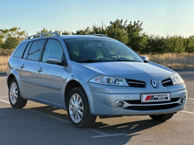 Синий Рено Меган, объемом двигателя 1.6 л и пробегом 135 тыс. км за 5850 $, фото 1 на Automoto.ua