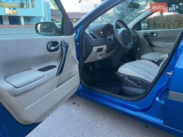Синий Рено Меган, объемом двигателя 1.6 л и пробегом 260 тыс. км за 4450 $, фото 23 на Automoto.ua