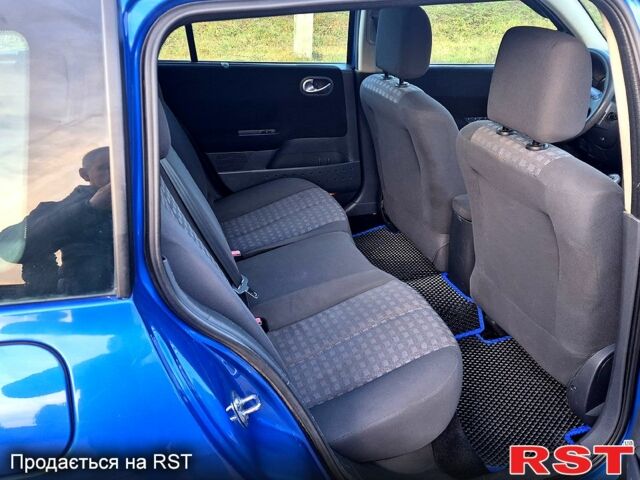 Синий Рено Меган, объемом двигателя 1.6 л и пробегом 205 тыс. км за 5200 $, фото 9 на Automoto.ua