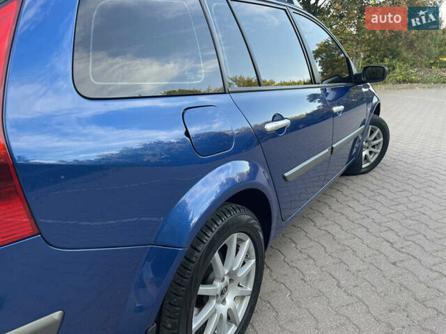 Синий Рено Меган, объемом двигателя 1.5 л и пробегом 240 тыс. км за 6350 $, фото 5 на Automoto.ua