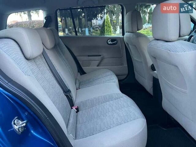 Рено Меган 2007 у Калиновке на Automoto.ua Синій Рено Меган, об'ємом двигуна 1.6 л та пробігом 260 тис. км за 4650 $, фото 33 на Automoto.ua