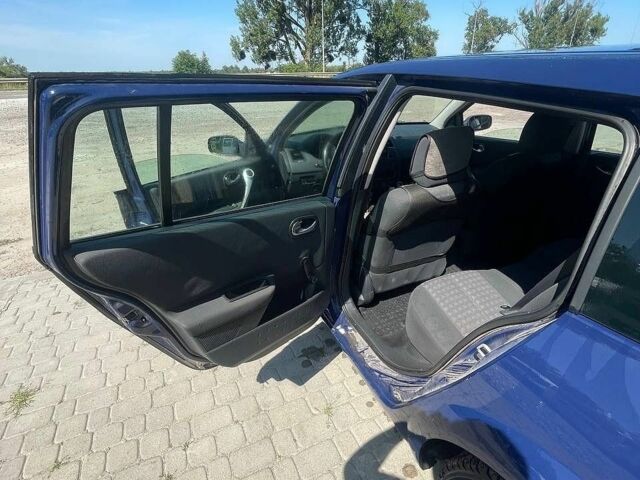Синій Рено Меган, об'ємом двигуна 1.4 л та пробігом 180 тис. км за 4350 $, фото 16 на Automoto.ua