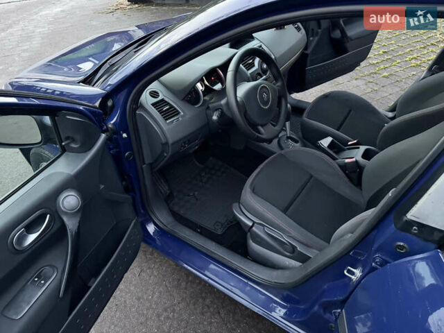 Синий Рено Меган, объемом двигателя 1.6 л и пробегом 191 тыс. км за 5400 $, фото 9 на Automoto.ua