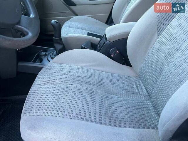 Рено Меган 2007 у Калиновке на Automoto.ua Синій Рено Меган, об'ємом двигуна 1.6 л та пробігом 260 тис. км за 4650 $, фото 18 на Automoto.ua
