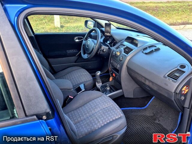 Синий Рено Меган, объемом двигателя 1.6 л и пробегом 205 тыс. км за 5200 $, фото 8 на Automoto.ua