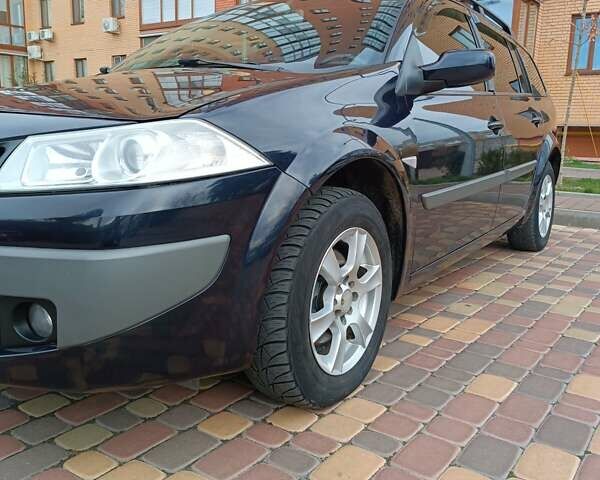 Синий Рено Меган, объемом двигателя 1.6 л и пробегом 199 тыс. км за 5200 $, фото 12 на Automoto.ua