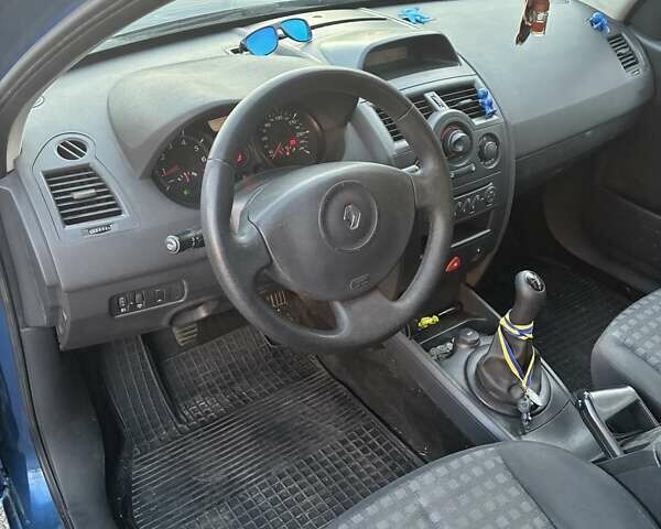 Рено Меган 2007 в Харькове на Automoto.ua Синий Рено Меган, объемом двигателя 1.6 л и пробегом 212 тыс. км за 5500 $, фото 10 на Automoto.ua