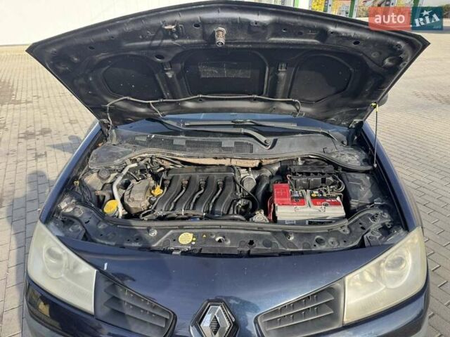 Синий Рено Меган, объемом двигателя 1.6 л и пробегом 279 тыс. км за 5200 $, фото 13 на Automoto.ua
