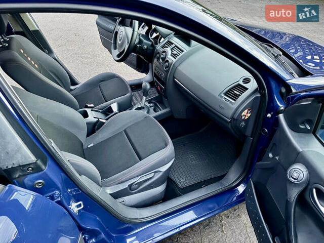 Синий Рено Меган, объемом двигателя 1.6 л и пробегом 191 тыс. км за 5400 $, фото 14 на Automoto.ua