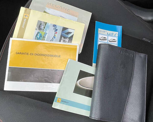 Синій Рено Меган, об'ємом двигуна 1.6 л та пробігом 274 тис. км за 5500 $, фото 38 на Automoto.ua