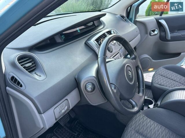 Синій Рено Меган, об'ємом двигуна 2 л та пробігом 326 тис. км за 4700 $, фото 41 на Automoto.ua