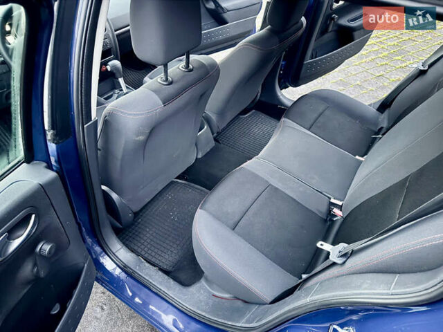 Синій Рено Меган, об'ємом двигуна 1.6 л та пробігом 192 тис. км за 4900 $, фото 11 на Automoto.ua