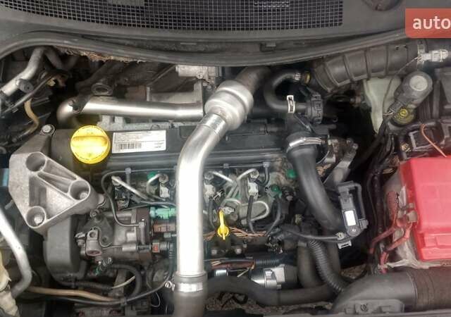 Синий Рено Меган, объемом двигателя 1.5 л и пробегом 170 тыс. км за 4100 $, фото 28 на Automoto.ua