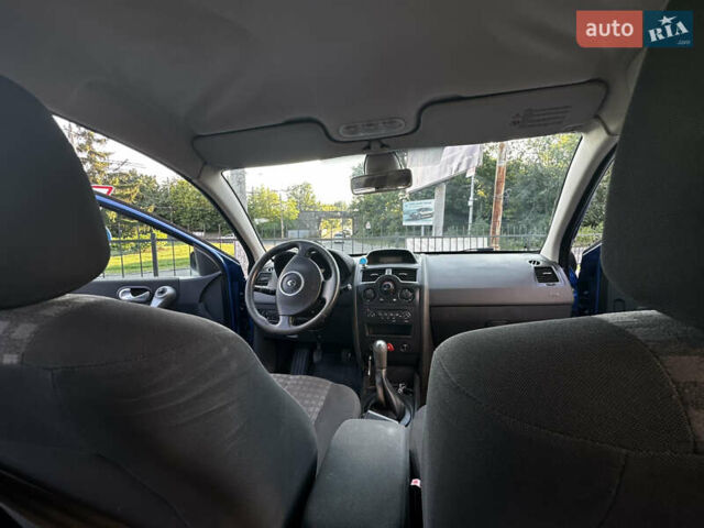 Синій Рено Меган, об'ємом двигуна 1.6 л та пробігом 262 тис. км за 5000 $, фото 12 на Automoto.ua