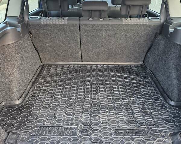 Синій Рено Меган, об'ємом двигуна 1.6 л та пробігом 205 тис. км за 5200 $, фото 10 на Automoto.ua