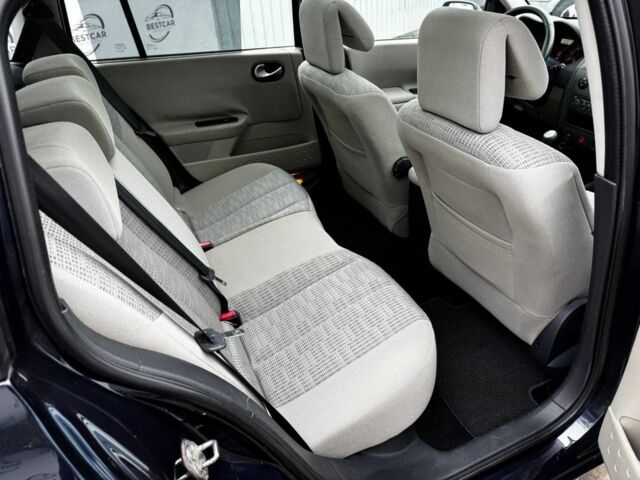 Синий Рено Меган, объемом двигателя 1.6 л и пробегом 184 тыс. км за 5500 $, фото 13 на Automoto.ua