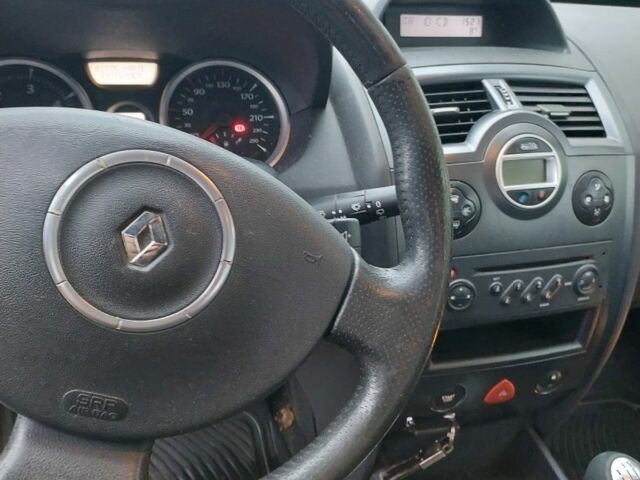 Синий Рено Меган, объемом двигателя 0 л и пробегом 293 тыс. км за 2500 $, фото 5 на Automoto.ua