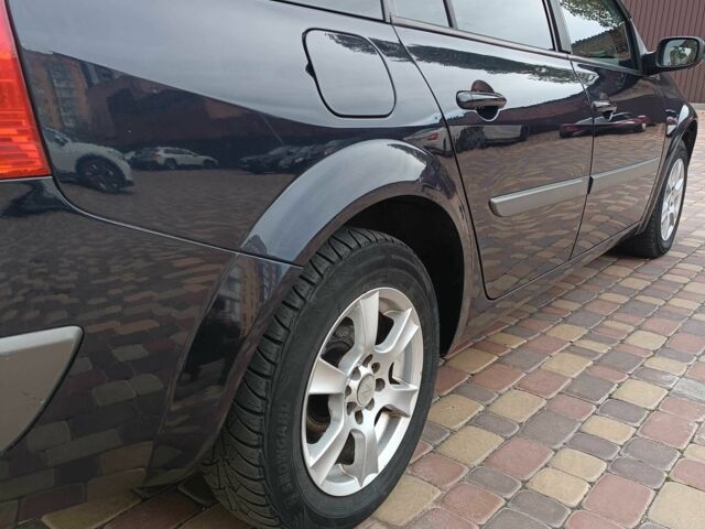 Синий Рено Меган, объемом двигателя 1.6 л и пробегом 200 тыс. км за 5200 $, фото 6 на Automoto.ua