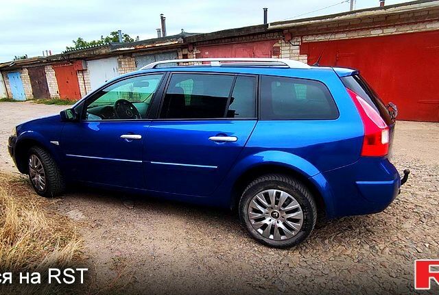 Синий Рено Меган, объемом двигателя 1.6 л и пробегом 200 тыс. км за 5500 $, фото 11 на Automoto.ua