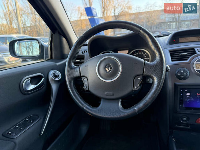 Синий Рено Меган, объемом двигателя 2 л и пробегом 196 тыс. км за 6499 $, фото 8 на Automoto.ua