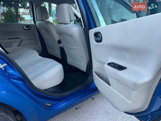 Рено Меган 2007 у Калиновке на Automoto.ua Синій Рено Меган, об'ємом двигуна 1.6 л та пробігом 260 тис. км за 4650 $, фото 30 на Automoto.ua