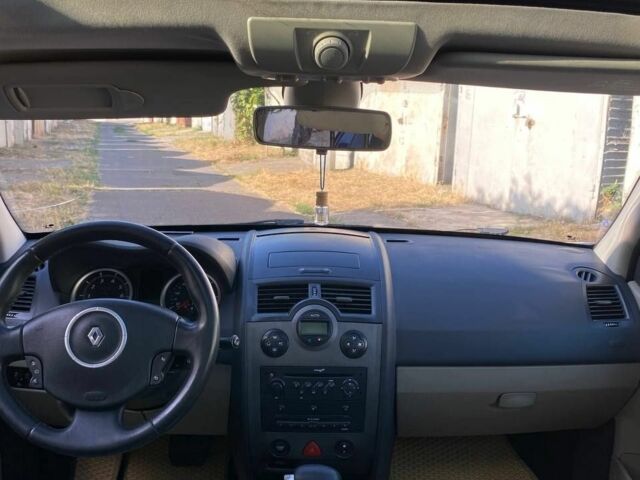 Синій Рено Меган, об'ємом двигуна 2 л та пробігом 309 тис. км за 4680 $, фото 12 на Automoto.ua