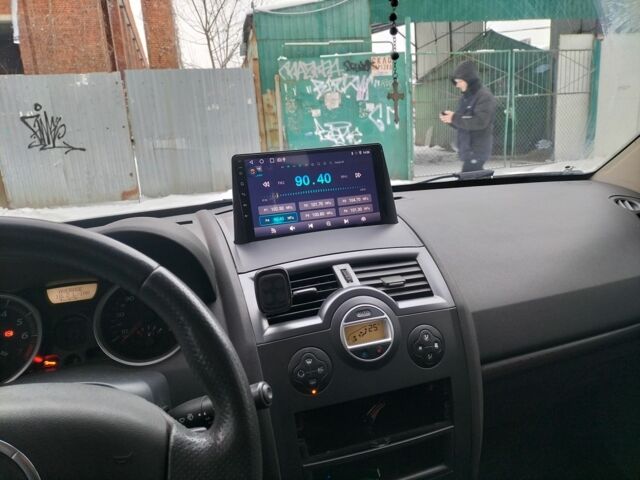 Синій Рено Меган, об'ємом двигуна 1.6 л та пробігом 292 тис. км за 5200 $, фото 4 на Automoto.ua