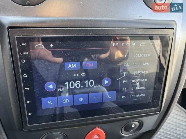 Синий Рено Меган, объемом двигателя 1.6 л и пробегом 279 тыс. км за 5200 $, фото 10 на Automoto.ua