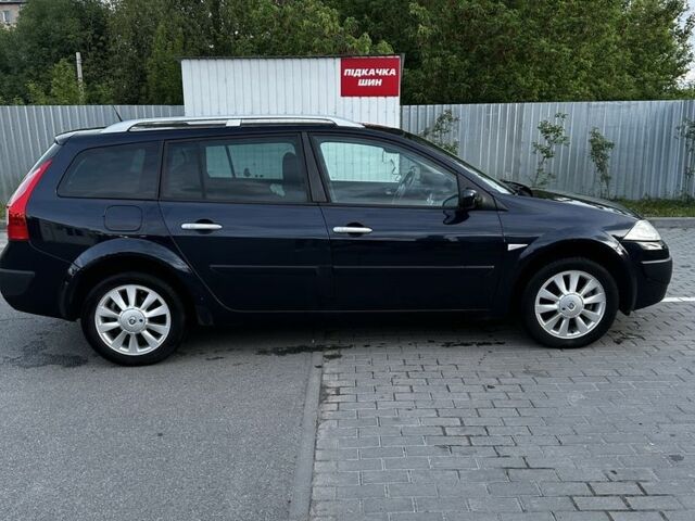 Синій Рено Меган, об'ємом двигуна 1.6 л та пробігом 100 тис. км за 5800 $, фото 1 на Automoto.ua