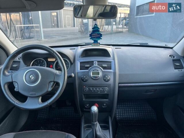 Синій Рено Меган, об'ємом двигуна 1.6 л та пробігом 228 тис. км за 5000 $, фото 10 на Automoto.ua