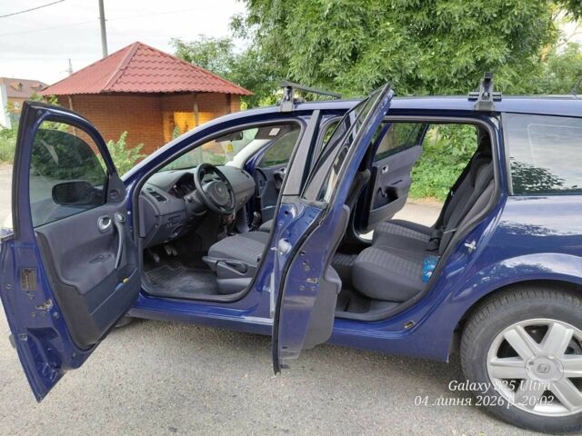 Синій Рено Меган, об'ємом двигуна 1 л та пробігом 226 тис. км за 4832 $, фото 2 на Automoto.ua