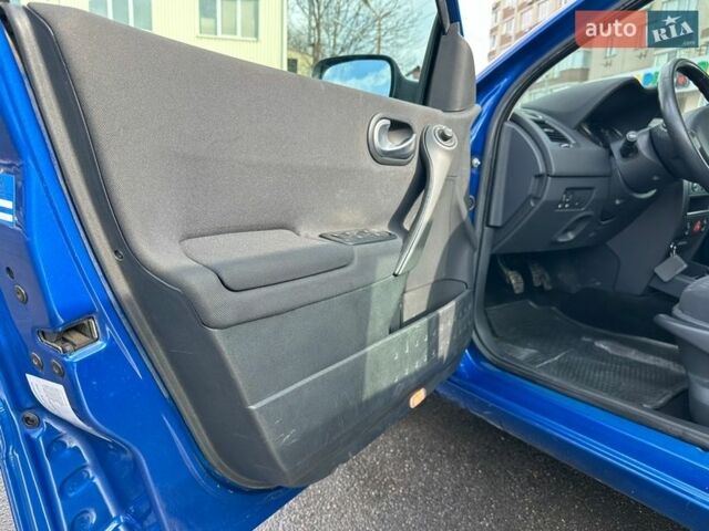 Синій Рено Меган, об'ємом двигуна 1.6 л та пробігом 190 тис. км за 5250 $, фото 19 на Automoto.ua