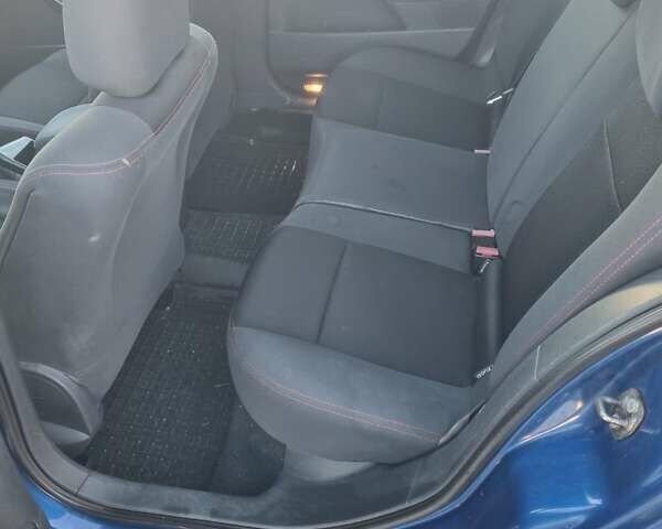 Синий Рено Меган, объемом двигателя 1.6 л и пробегом 300 тыс. км за 4200 $, фото 6 на Automoto.ua