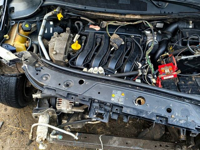 Синий Рено Меган, объемом двигателя 1.6 л и пробегом 0 тыс. км за 2500 $, фото 7 на Automoto.ua