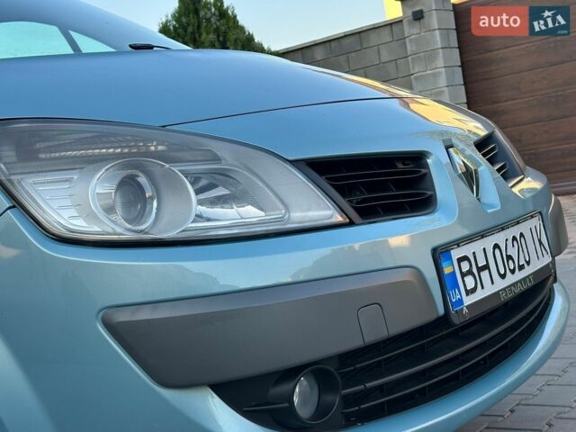 Синий Рено Меган, объемом двигателя 2 л и пробегом 326 тыс. км за 4700 $, фото 23 на Automoto.ua