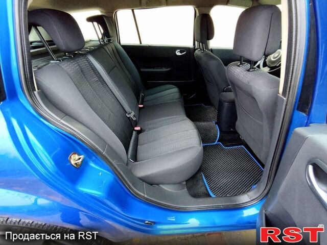 Синий Рено Меган, объемом двигателя 1.6 л и пробегом 209 тыс. км за 5200 $, фото 10 на Automoto.ua