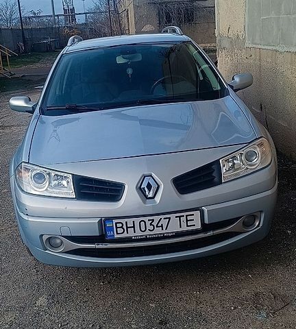 Синий Рено Меган, объемом двигателя 1.6 л и пробегом 140 тыс. км за 5168 $, фото 1 на Automoto.ua