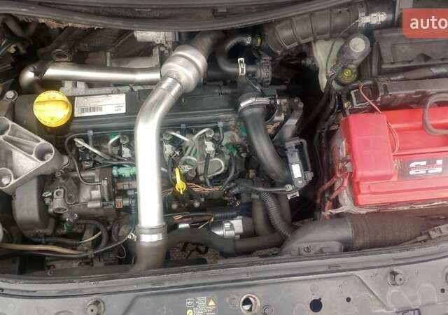 Синий Рено Меган, объемом двигателя 1.5 л и пробегом 170 тыс. км за 4100 $, фото 26 на Automoto.ua