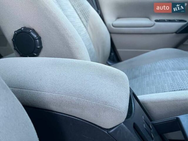 Синий Рено Меган, объемом двигателя 1.6 л и пробегом 260 тыс. км за 4450 $, фото 33 на Automoto.ua