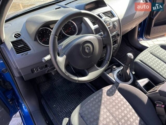 Синій Рено Меган, об'ємом двигуна 1.6 л та пробігом 150 тис. км за 6000 $, фото 16 на Automoto.ua