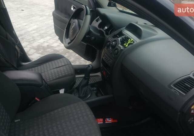 Синий Рено Меган, объемом двигателя 1.5 л и пробегом 170 тыс. км за 4100 $, фото 35 на Automoto.ua