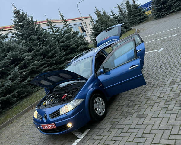 Синій Рено Меган, об'ємом двигуна 1.6 л та пробігом 208 тис. км за 5250 $, фото 9 на Automoto.ua