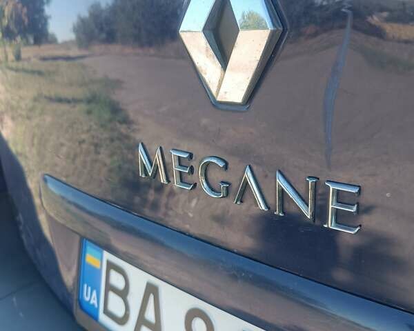 Синий Рено Меган, объемом двигателя 1.39 л и пробегом 296 тыс. км за 5200 $, фото 4 на Automoto.ua