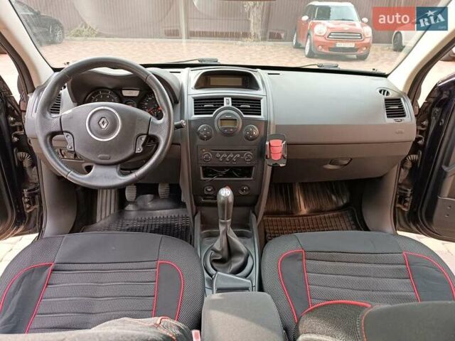 Синий Рено Меган, объемом двигателя 1.6 л и пробегом 199 тыс. км за 5200 $, фото 31 на Automoto.ua