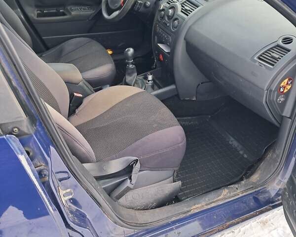 Синий Рено Меган, объемом двигателя 1.46 л и пробегом 249 тыс. км за 4800 $, фото 12 на Automoto.ua