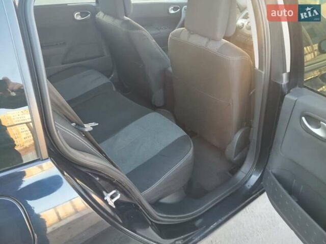 Синий Рено Меган, объемом двигателя 1.6 л и пробегом 263 тыс. км за 4290 $, фото 21 на Automoto.ua